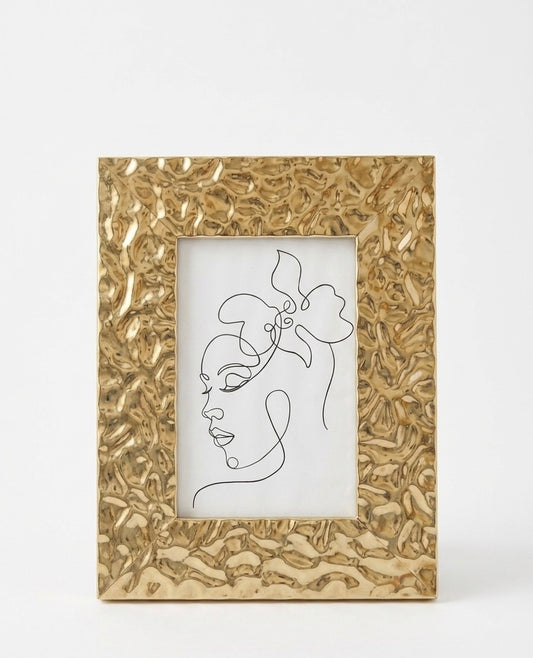 Hand-Hammered Polished Portrait Frame (22x17 cm)