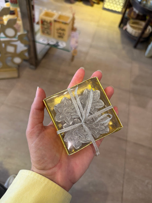 Set of 4 Silver Flower Mini Candles in Gift Box