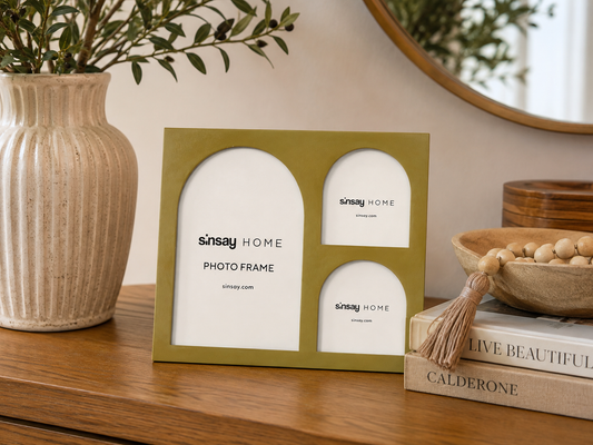 Elegant Gold Arched Multi-Photo Frame – 20×18 cm